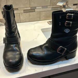 Black women's Harley Davidson boots 7 1/2
